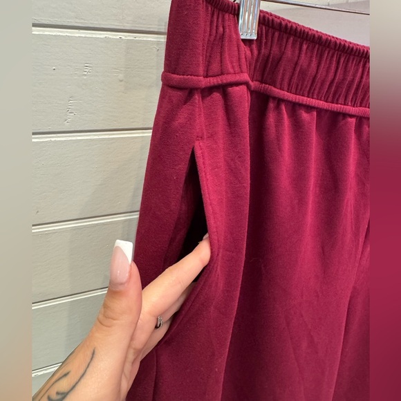 Red Lounge Set - Picture 7 of 9